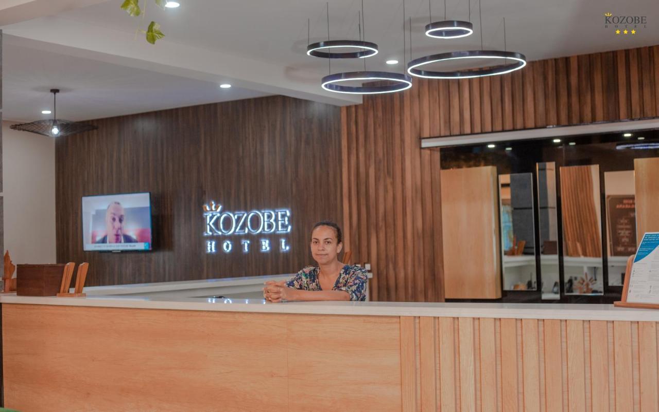 Kozobe Hotel Ambilobe Luaran gambar